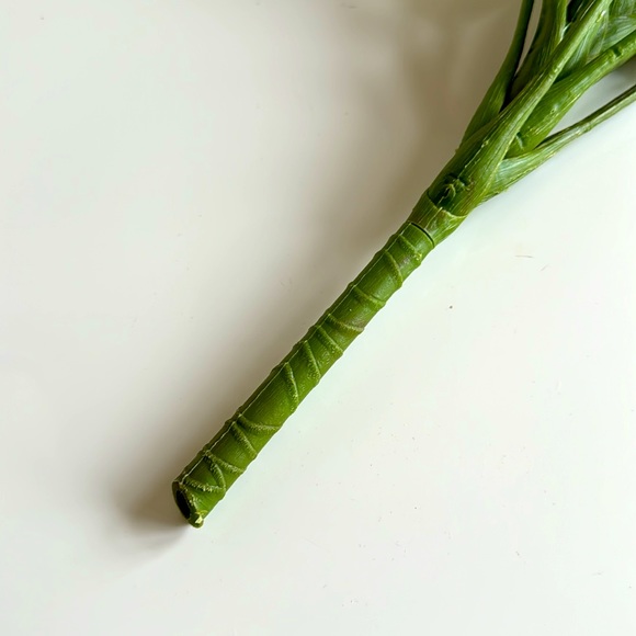 Faux Tropical Greenery stem - Picture 7 of 9
